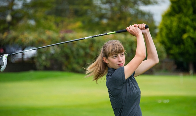 Western Washington's Jenn Paul took medalist honors at the Tim Tierney Pioneer Shootout. She shot 1-under-par 143 for the tournament.